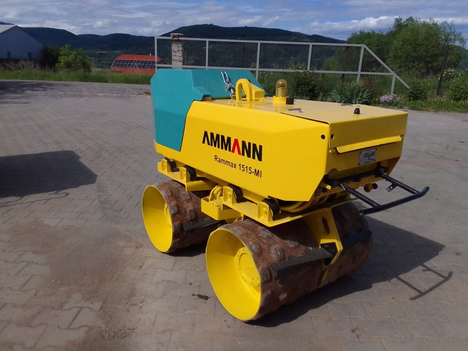 De vanzare sau da inchiriat vibrocompactor cu picior de oaie