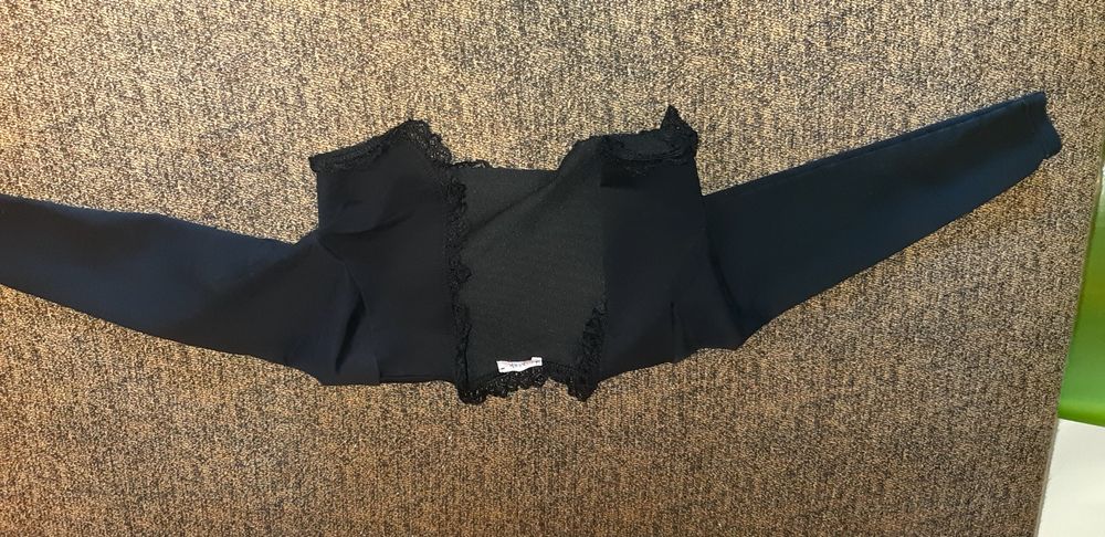 Горни дрешки за момиче 8,9г.