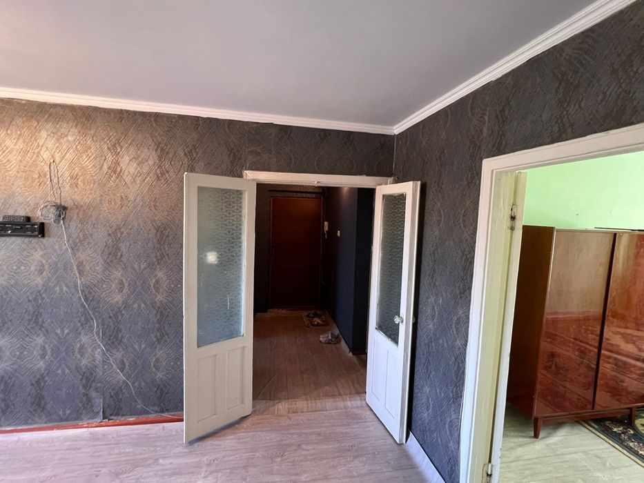 3 ком,3 эт,не угл,1 мкр