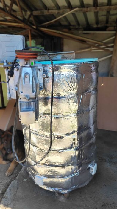 Машина за инвертиран сироп 280л за пчели