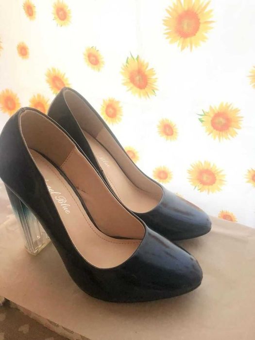 pantofi cu toc inalt