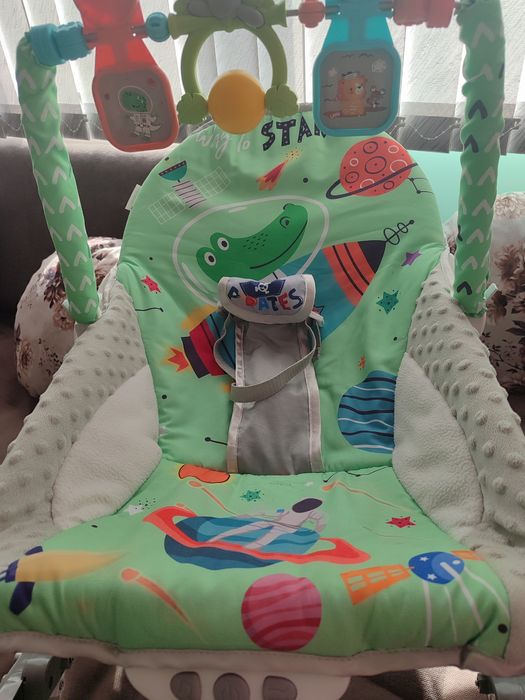 Бебешки шезлонг.