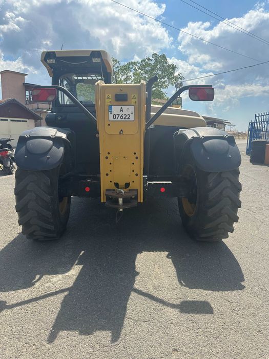 Телескопичен товарач Caterpillar TH337C