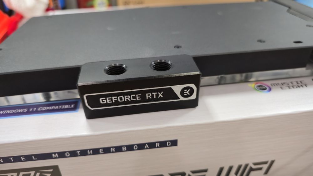 Waterblock EK pentru nvidia MSI RTX 4080 GAMING X TRIO