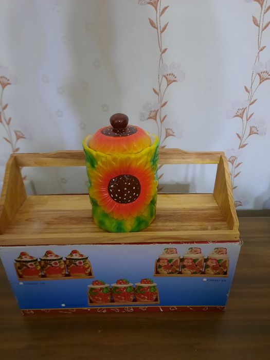 Посуда на кухню, контейнеры для специй или круп, новый набор