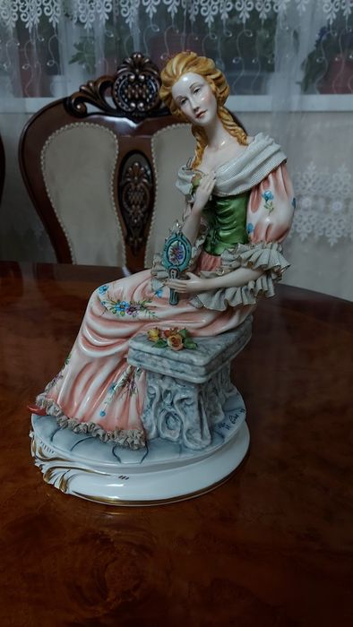Фарфор статуэтка аниквар