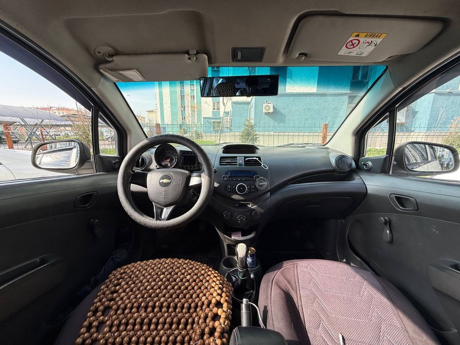 Спарк в хорошем состоянии 1 позиция