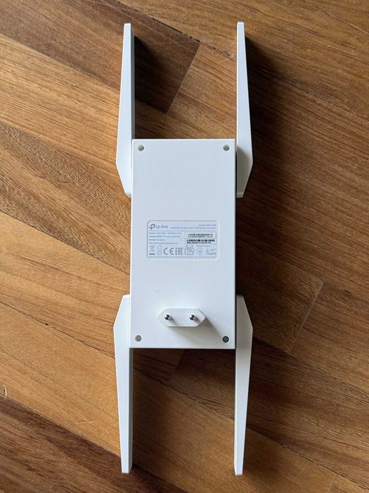 Range Extender TP-Link RE815XE Wi-Fi 6E Tri-Band Gigabit AXE5400, tehnologie OneMesh, MU-MIMO, Seamless roaming