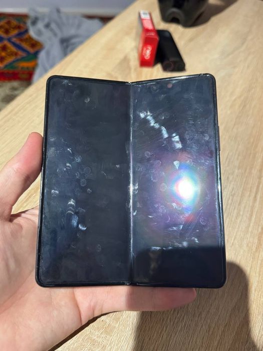 Samsung galaxy z fold r 256