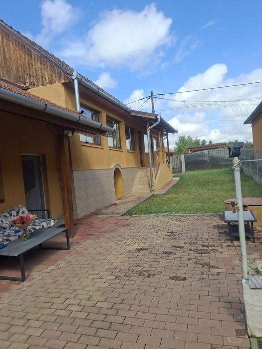 Se vinde casa in Crăciunelu de jos