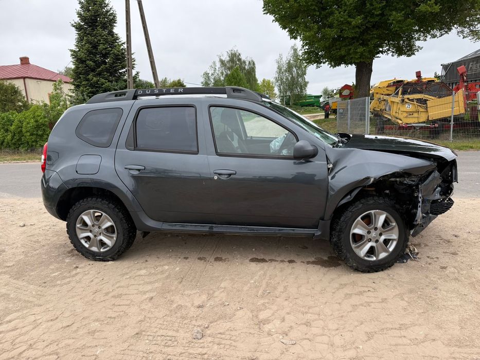 Dacia duster 4x4 avariat