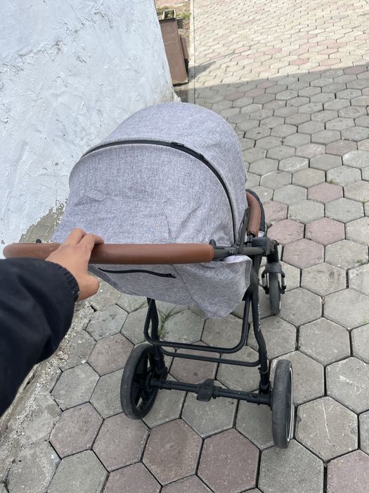 Продам детскую коляску