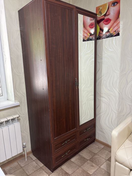 Комод продам в хороше. Состоянии