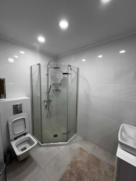 Продава се Тристаен апартамент в Пловдив, Христо Смирненски - 135 кв.м за 1371 €/кв.м - Снимка #11