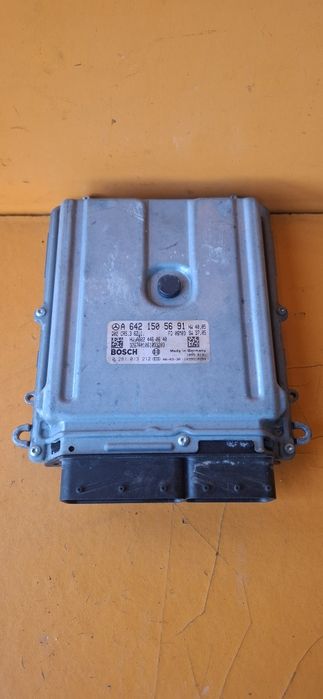 ECU двигателен компютър Mercedes W212 W204 W221 3.0 CDI OEM A6421505691