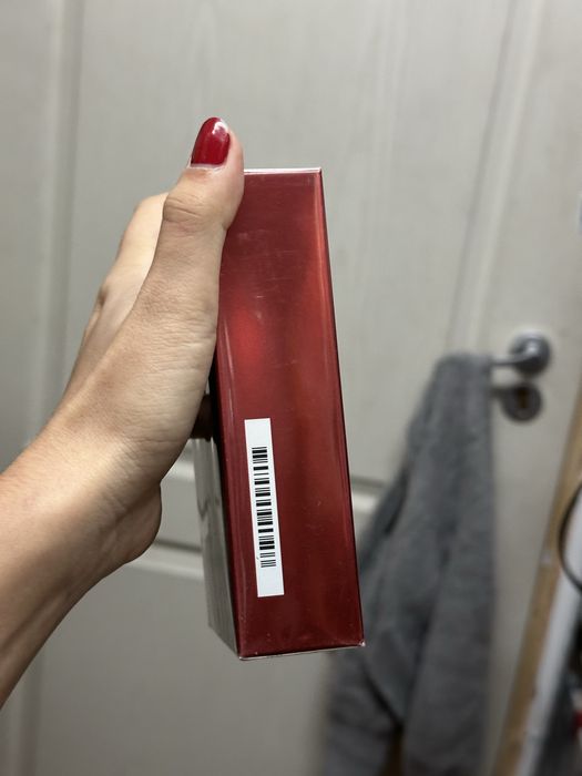 Ysl black opium edp over red