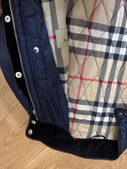 Мъжко оригинално яко Burberry- L размер