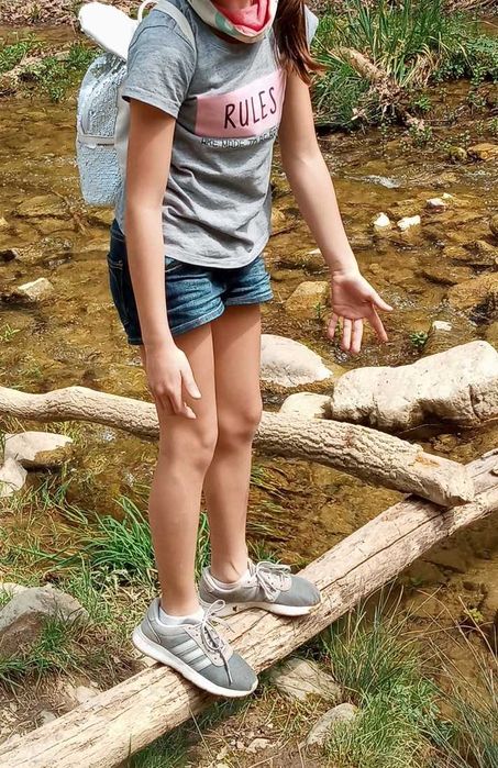 Качествени дрешки р-р 7-8г./128см. Зимно яке