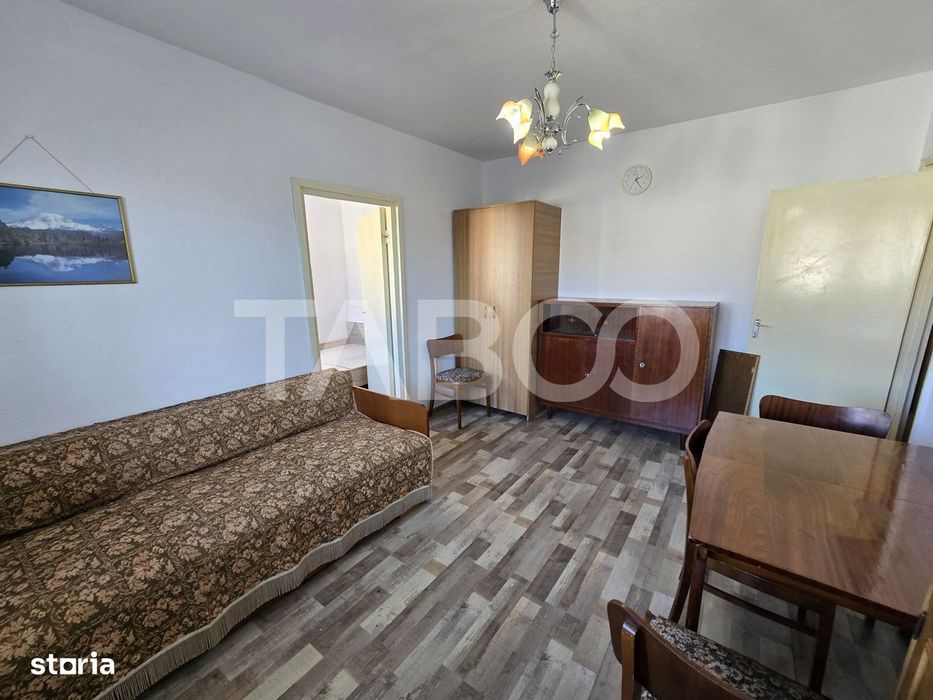 Apartament 2 camere de vanzare cu balcon in zona Ciresica din Sibiu