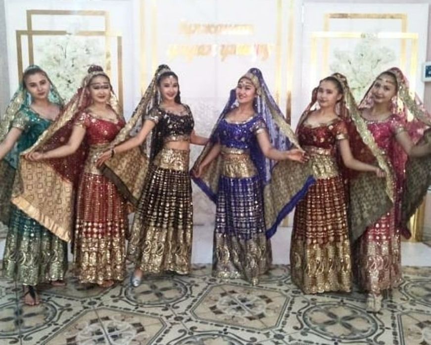 танцевальние костюмы