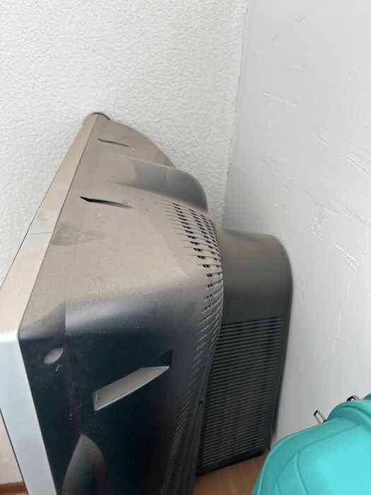 Отдам даром телефизор