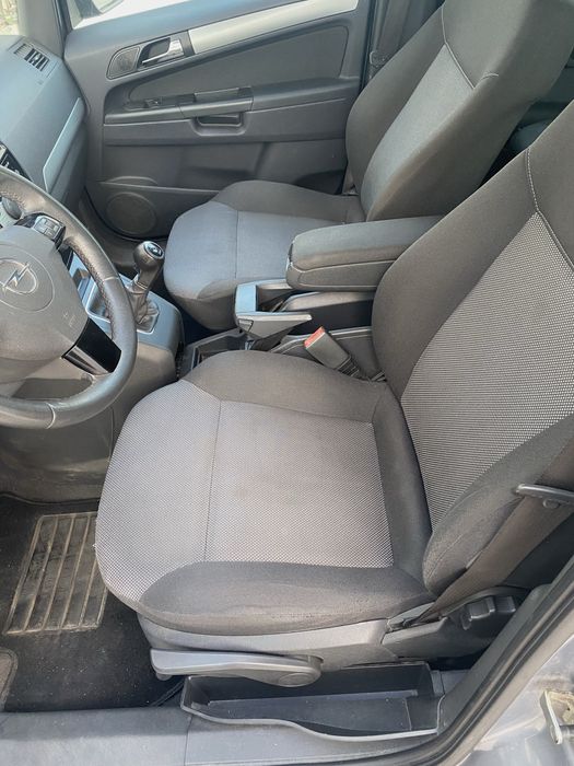 Opel Zafira An 2011 Motor 1.7 Diesel 125cp 7 locuri!