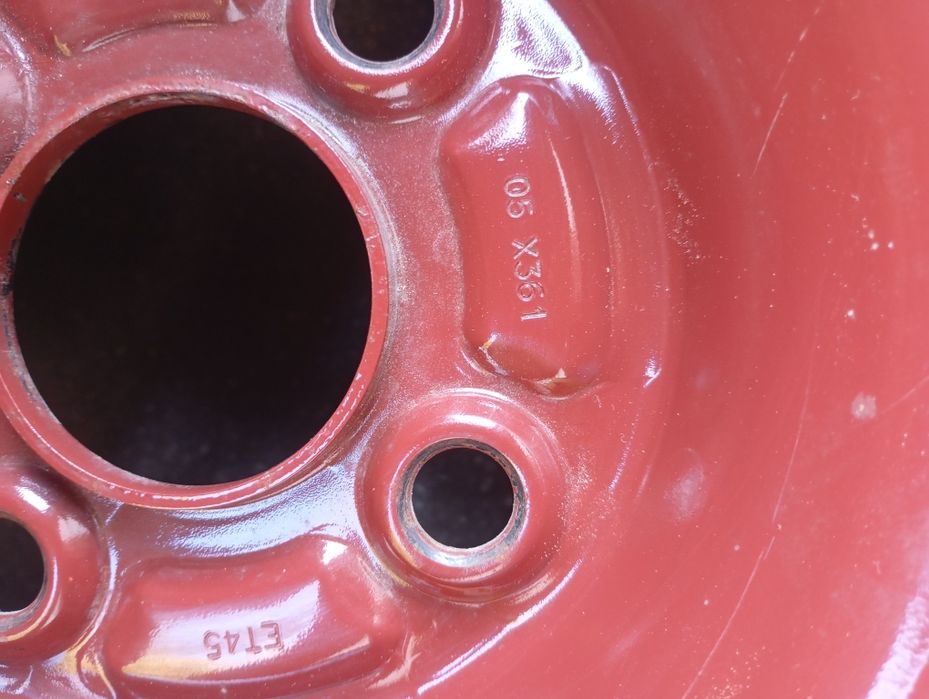 Резервна гума (патерица)