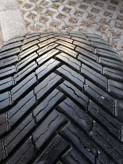 Оригинални джанти от citroen c5 x7 + всесезонни гуми nexen dot 2025