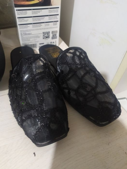 Продам шлюпки красивые абсолютно новые тридцать восьмой размер продаю