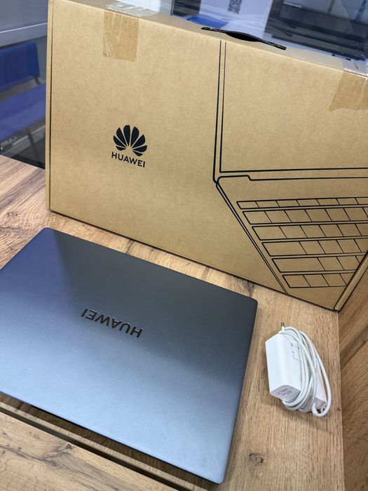 Huawei Matebook D16