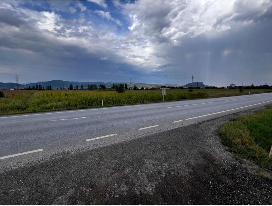 Teren intravilan pentru fabrică logistica  sala de evenimente Simeria