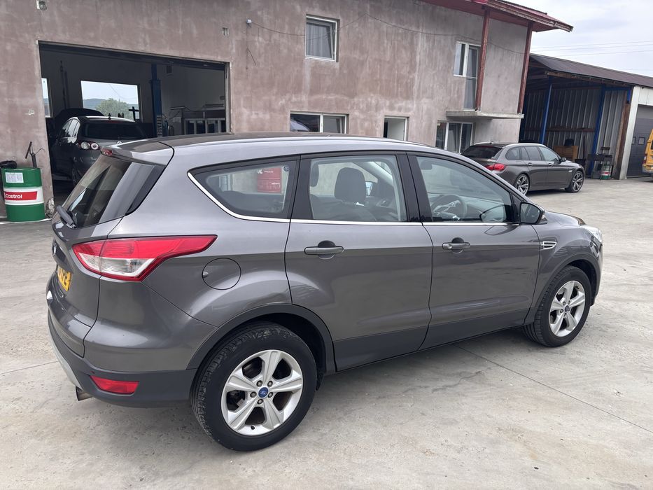 Dezmembrez Ford Kuga 2 2014 2.0 TDCI 140 cp