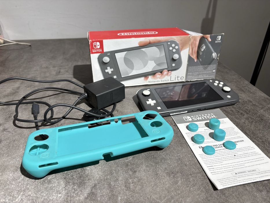 Nintendo Switch Light прошитый