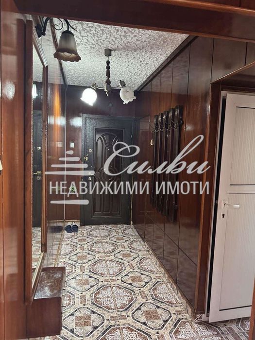 Тристаен апартамент под наем - кв. Добруджански!