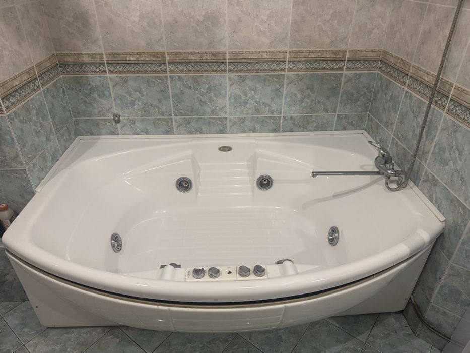 Ванна в хорошем состоянии