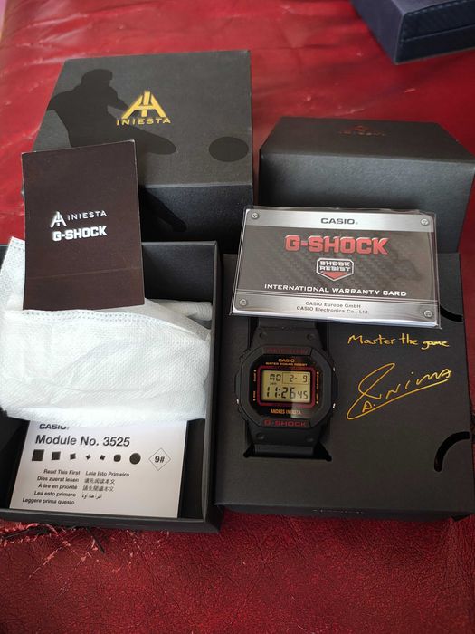 Продавам Часовник GARMIN Solar GPS