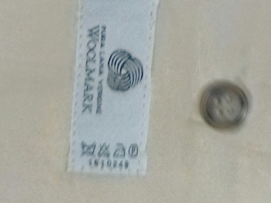 Costum Alessandr.Rutti ,lana subtire ,cu vesta bej,nr.52