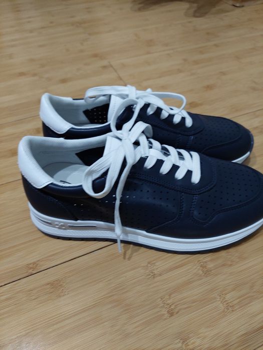 Продам красовка новая.