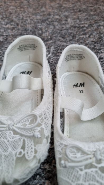 Pantofi albi H&M 23