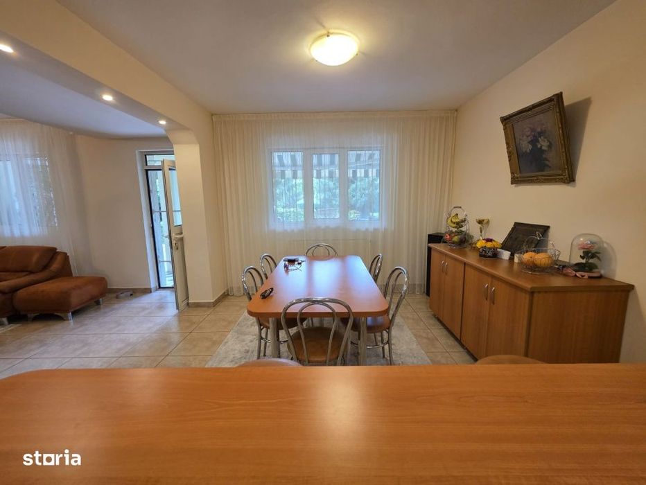 Vila Individuala /Piscina Proprie/Teren 2100 mp