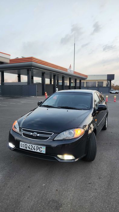 Srochna. LACETTI JENTRA prodayotsya. Chyorniy JENTRA LEGENDA