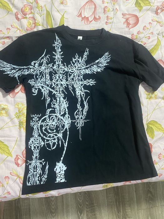 Продам футболкуу