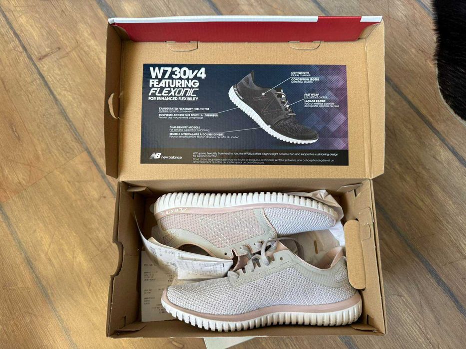 Продавам дамски обувки New Balance