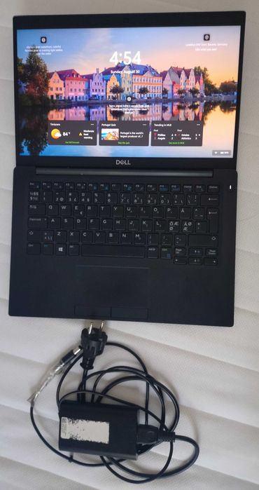 Dell Latitude 7390 (I5-8250U, 16GB RAM, 256 NVME)