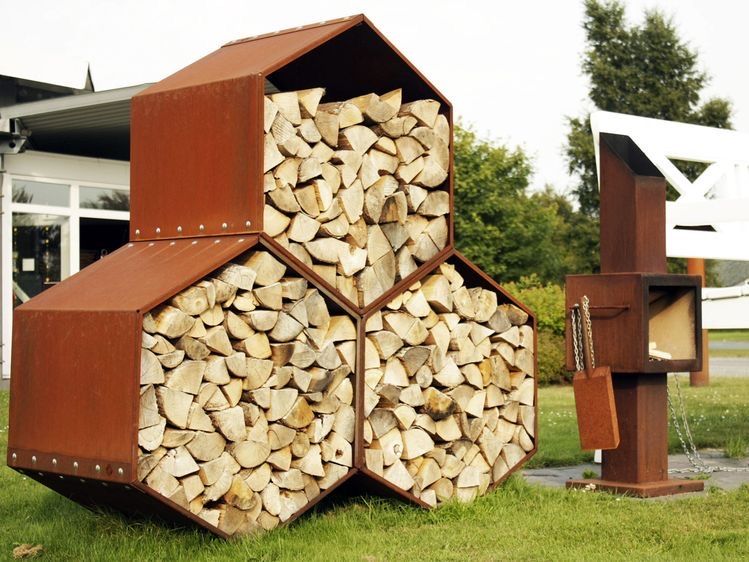 Jardiniere, ghivece, sigle, logo-uri si confectii metalice Corten