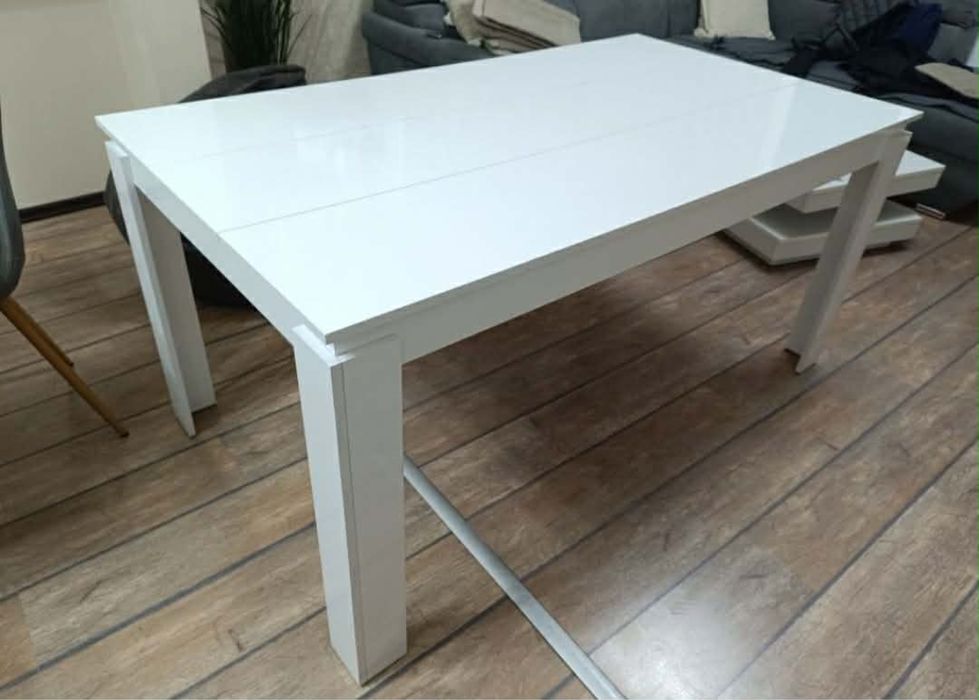 Холни  маси