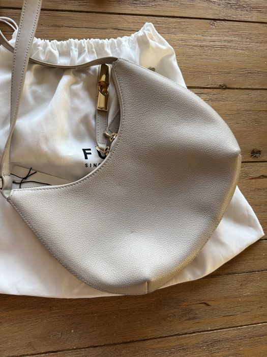Furla 100€ без забележки използвана ест.кожа