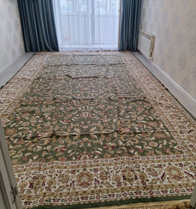 Продам ковер очень красивый