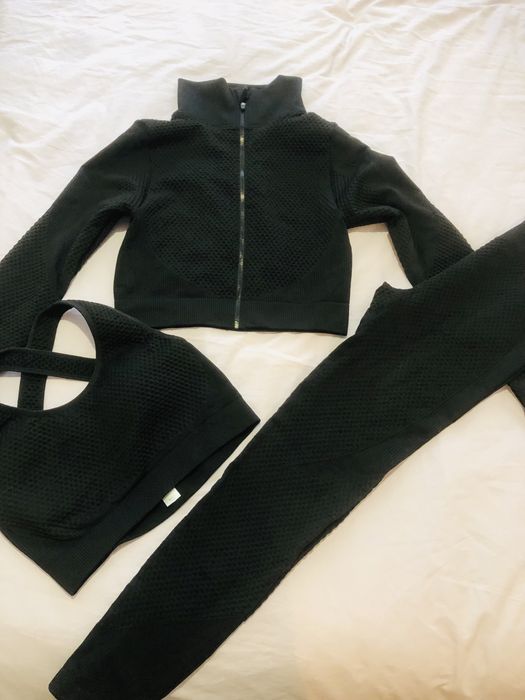 Суичъри, спортни комплекти, клинове