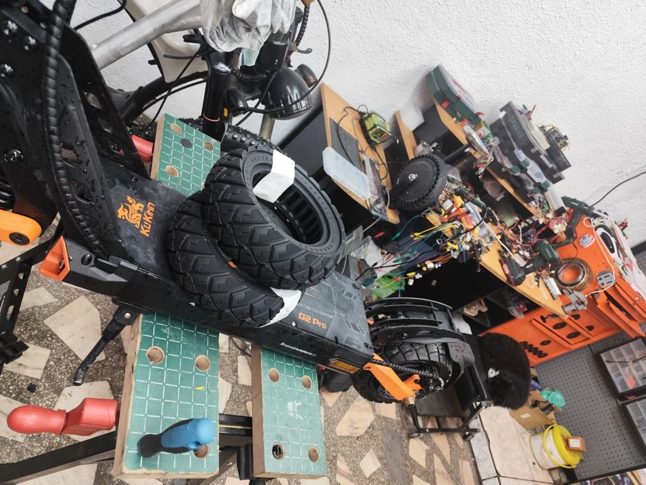 Atelier reparatii trotinete  ,scutere și biciclete electricetrice